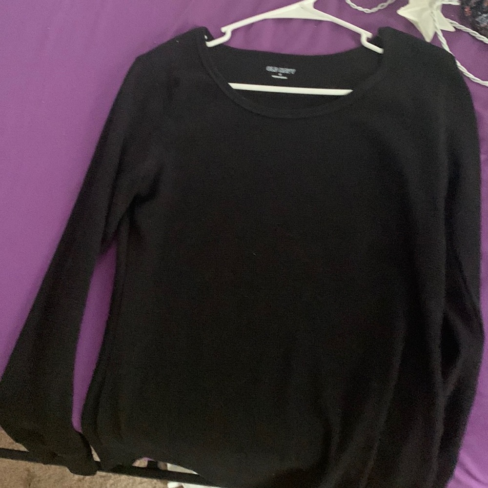 black shirt